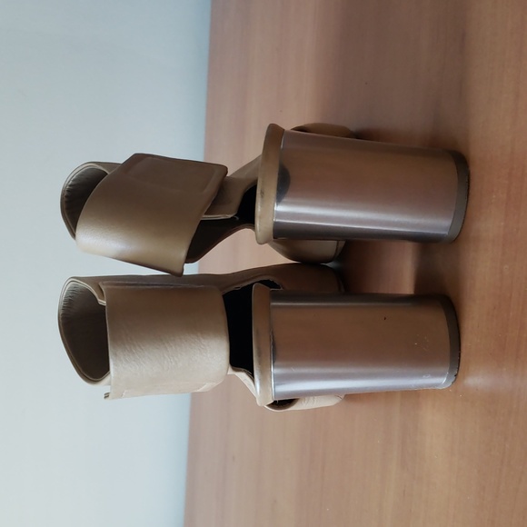 Vince Faye Nude Leather Booties 36 - Picture 4 of 4